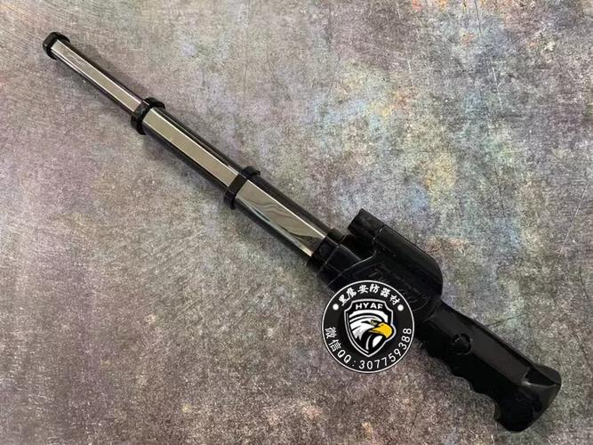 TW-09伸缩式电警棍 黑鹰安防器材的防身利器